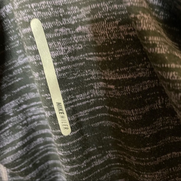 Nike Dri Fit Running Razorback Tank Top - Picture 2 of 4